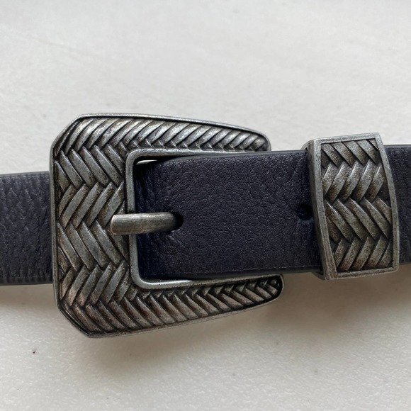 NEW without Tag - Free People Medallion Black Leather Belt M/L - Picture 4 of 10